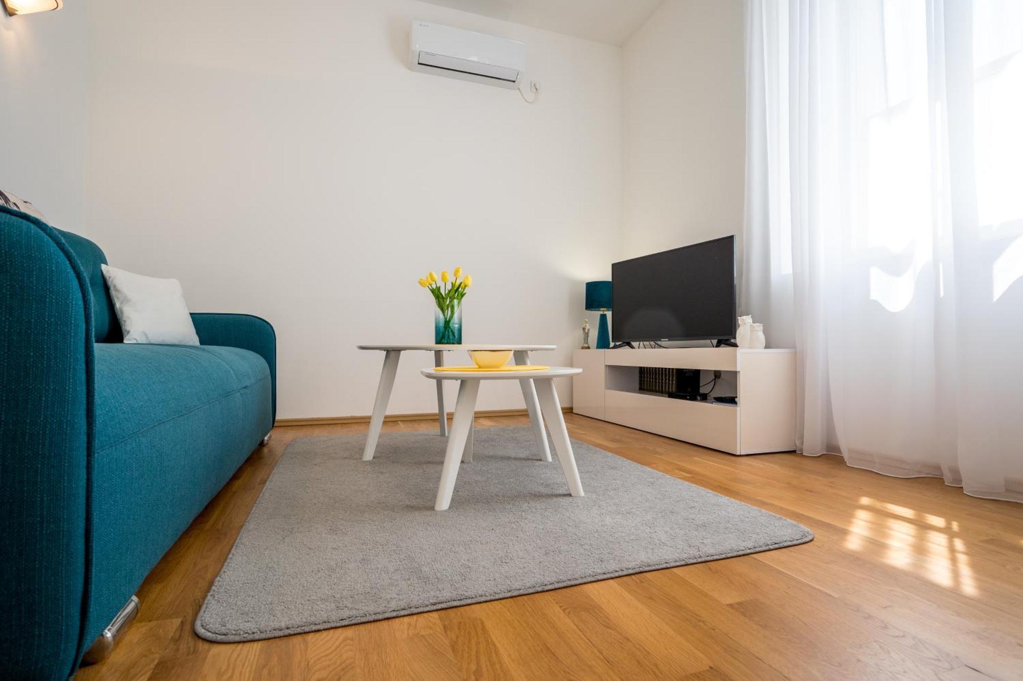 Apartment Lana Τίβατ Εξωτερικό φωτογραφία
